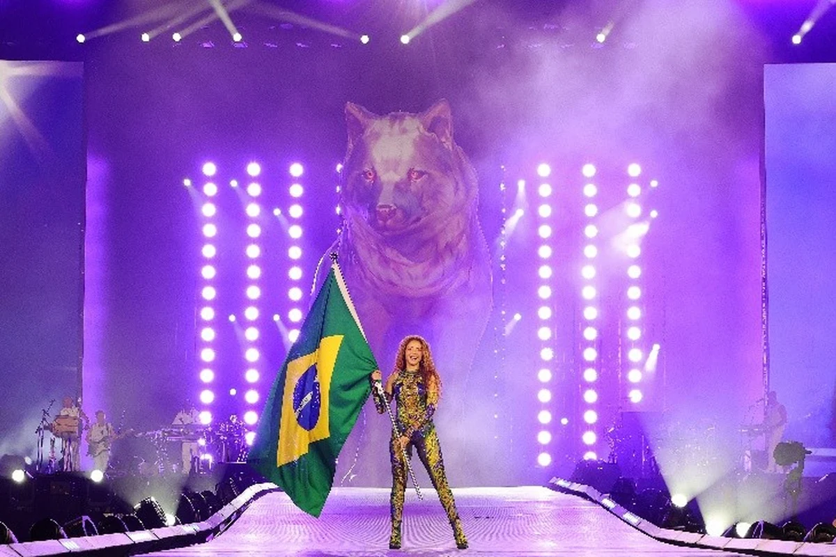 Shakira e Burna Boy lançam o hino da Copa 2026
