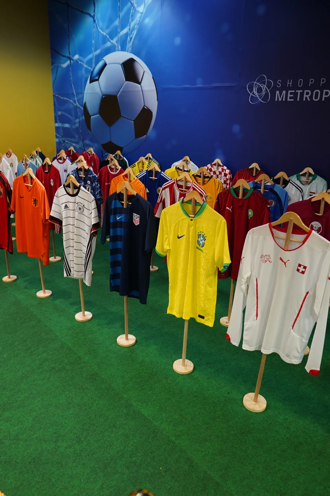 Shoppings do Rio viram pontos de encontro da Copa 2026