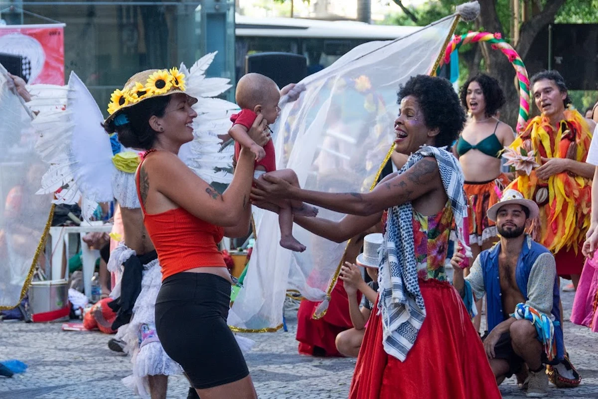 Tá na Rua oferece oficina gratuita de cordel na Lapa
