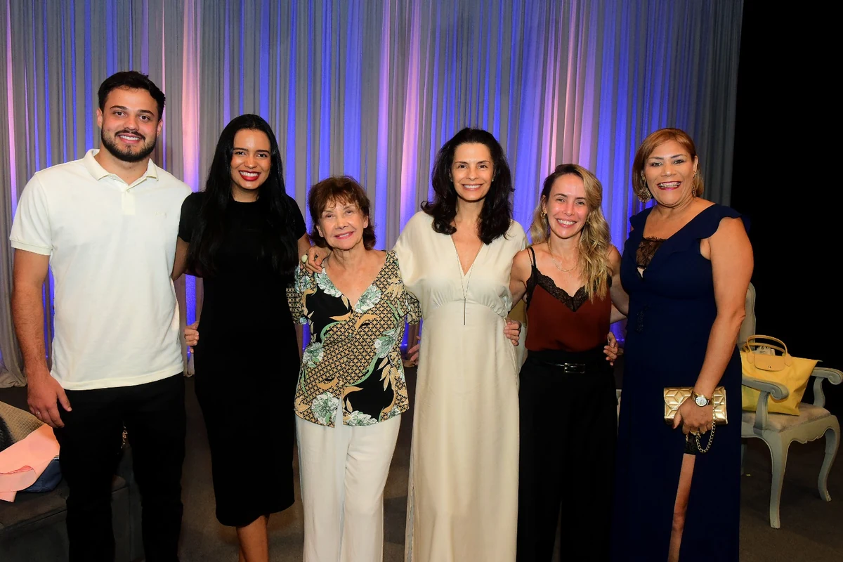 “Três Mulheres Altas” conquista Salvador com apoio Bradesco