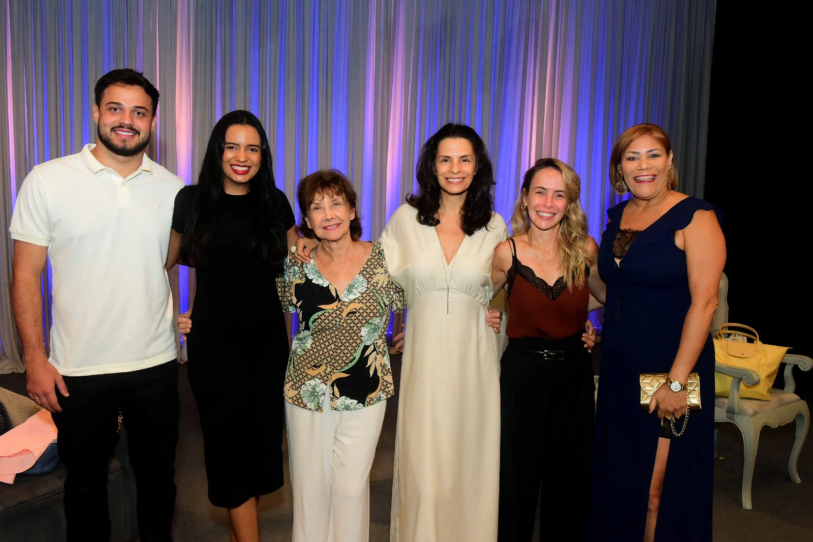 "Três Mulheres Altas" conquista Salvador com apoio Bradesco