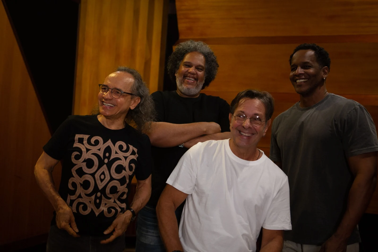 Um disco, muitas rotas: estreia ao vivo no Rio
