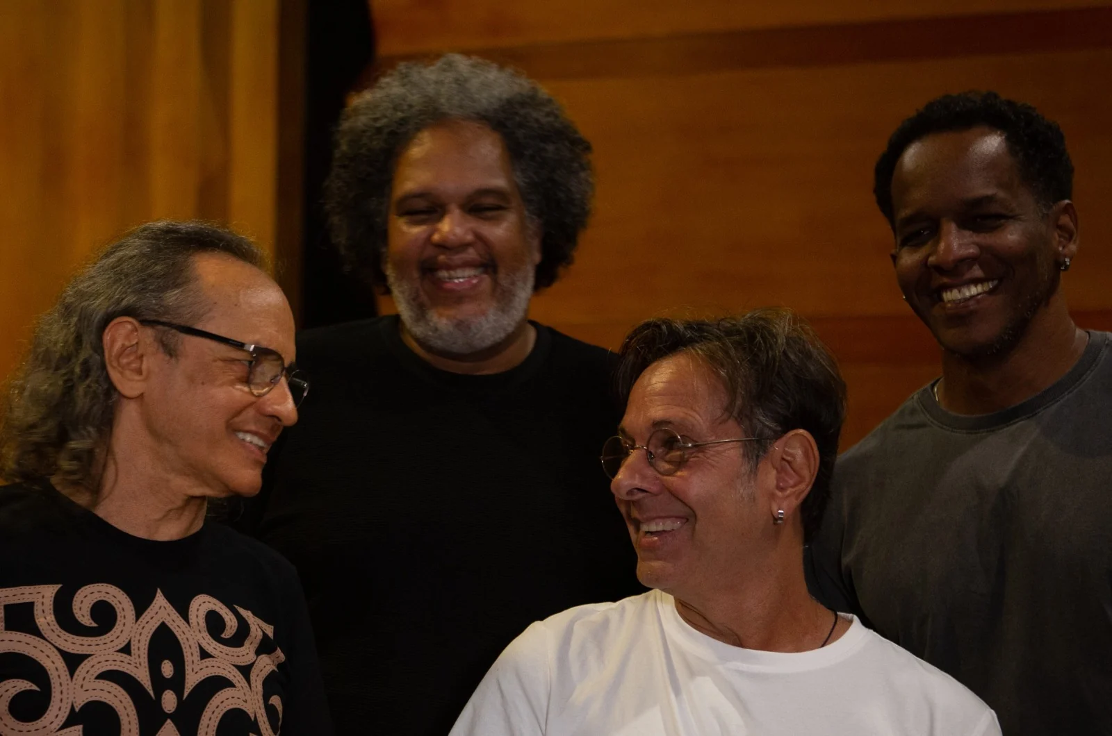 Um disco, muitas rotas: estreia ao vivo no Rio