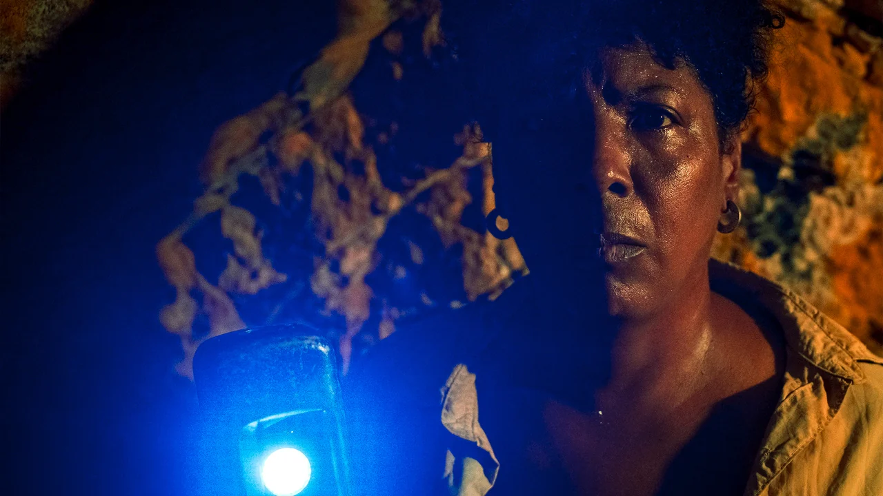 Yellow Cake abre 15 anos de Olhar de Cinema em Curitiba