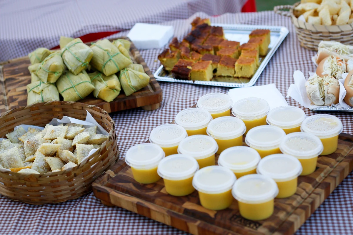 4 livros revelam o que a comida junina conta sobre o Brasil 4 livros revelam o que a comida junina conta sobre o brasil featured