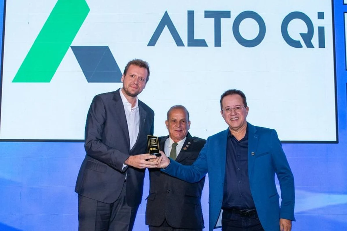 altoqi eberick vence premio inedito no inec 2026 em ano historico featured
