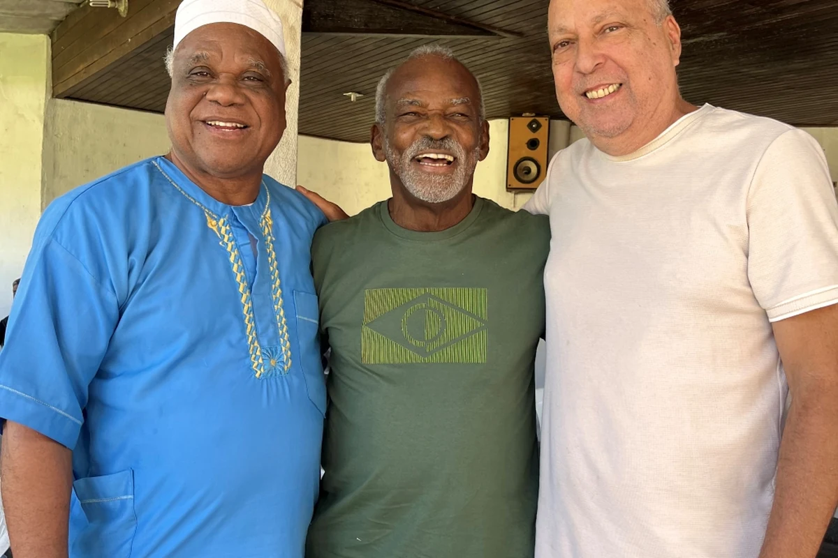 antonio pitanga reune artistas e emociona ao celebrar 87 anos featured
