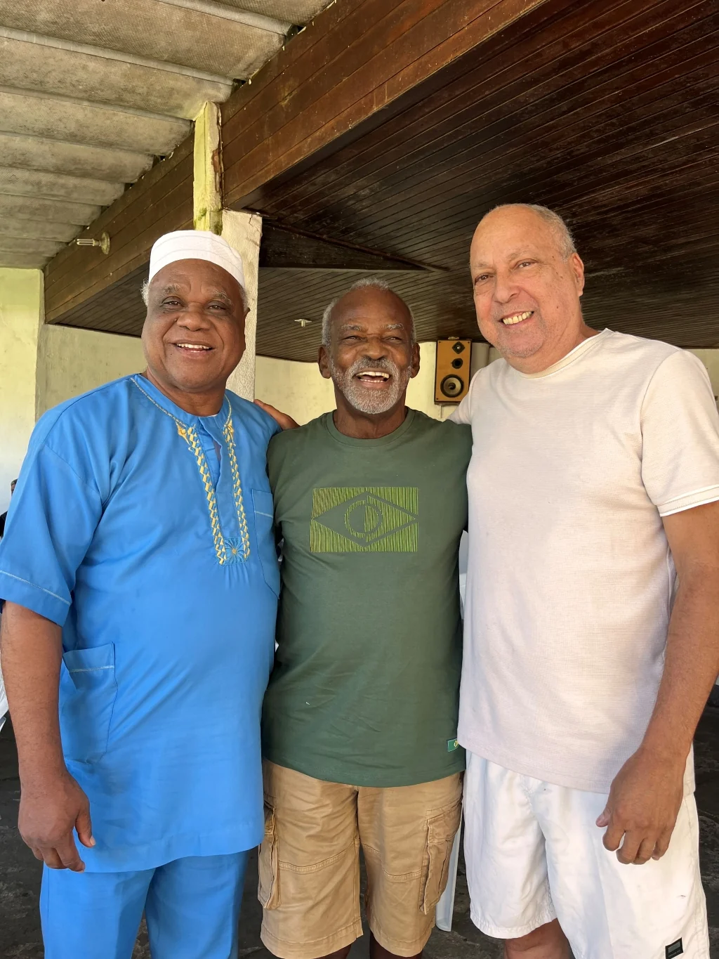 Antônio Pitanga reúne artistas e emociona ao celebrar 87 anos