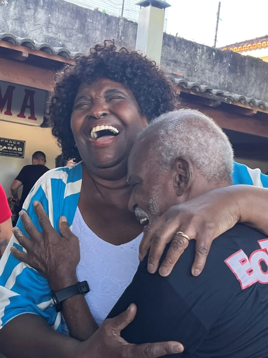 Antônio Pitanga reúne artistas e emociona ao celebrar 87 anos