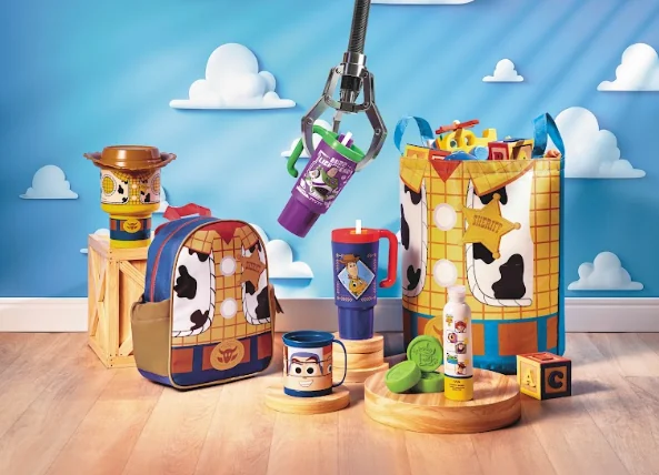 Avon lança coleção de Toy Story 5 com itens para crianças e adultos