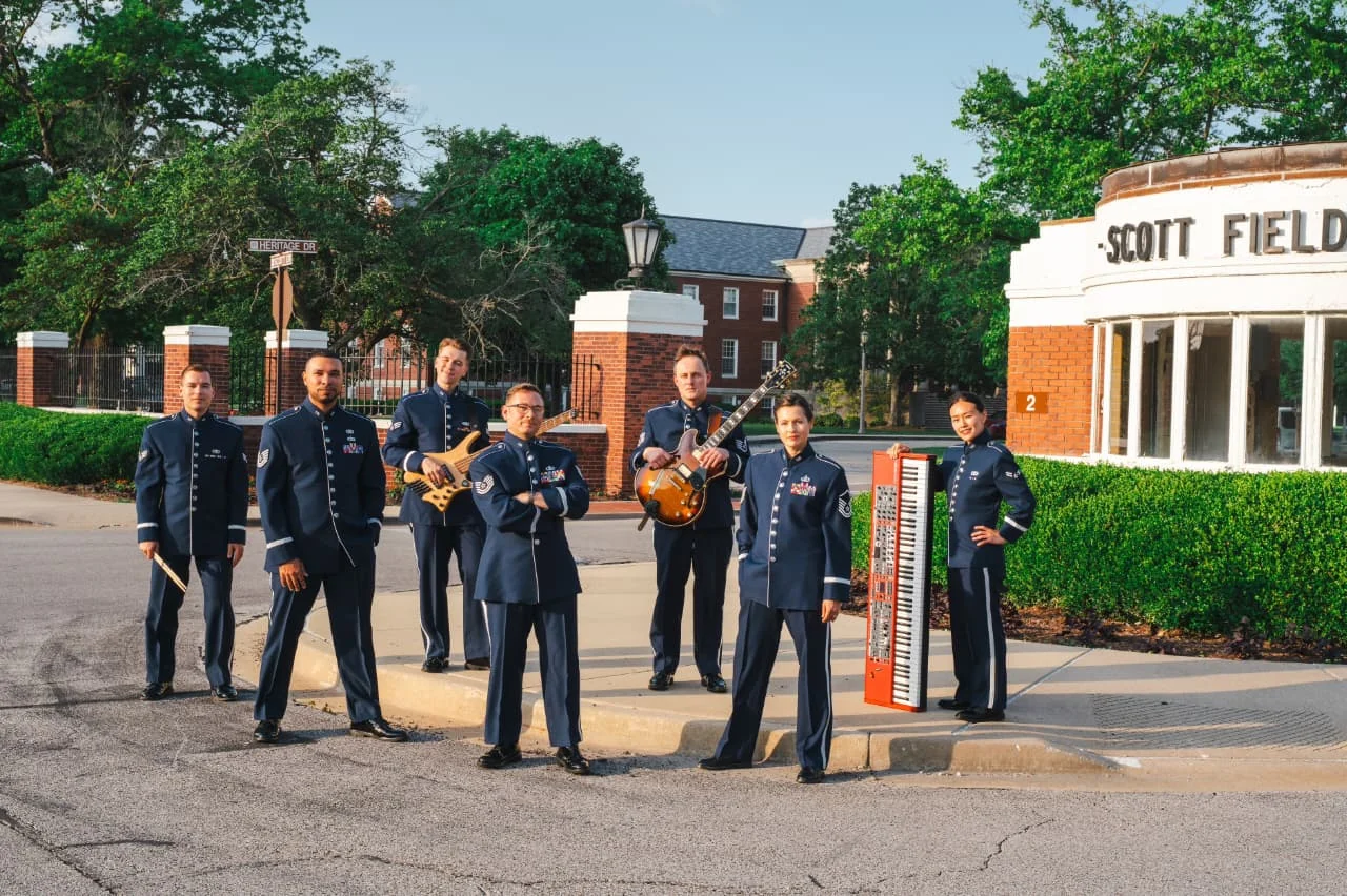 Banda da Força Aérea dos EUA traz intercâmbio musical ao Rio