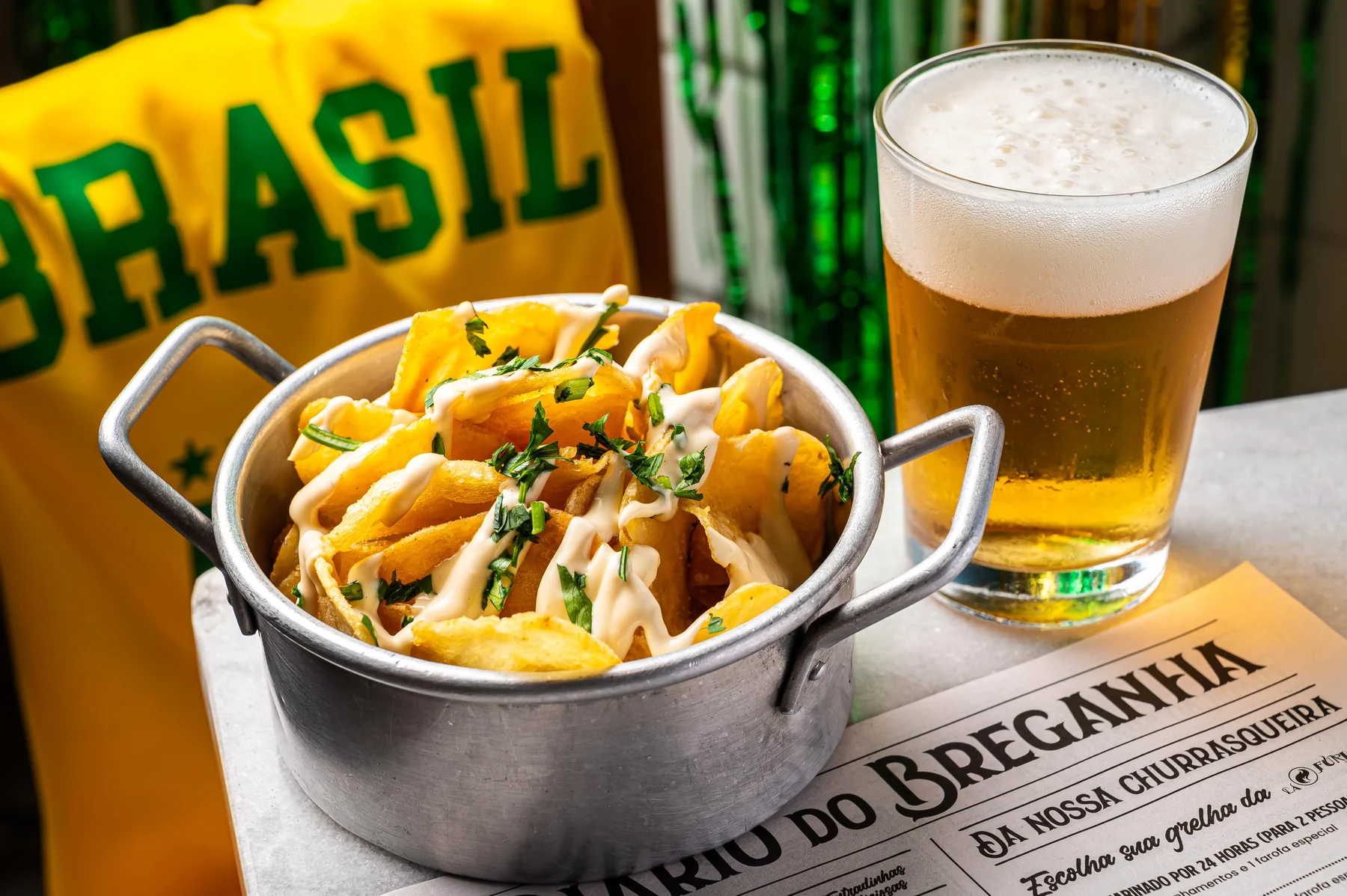 Bar em Botafogo promete chopp grátis a cada gol do Brasil na Copa