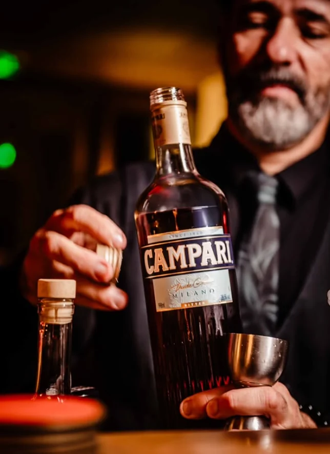 Bartender do Fairmont Rio disputa final nacional da Campari 2026