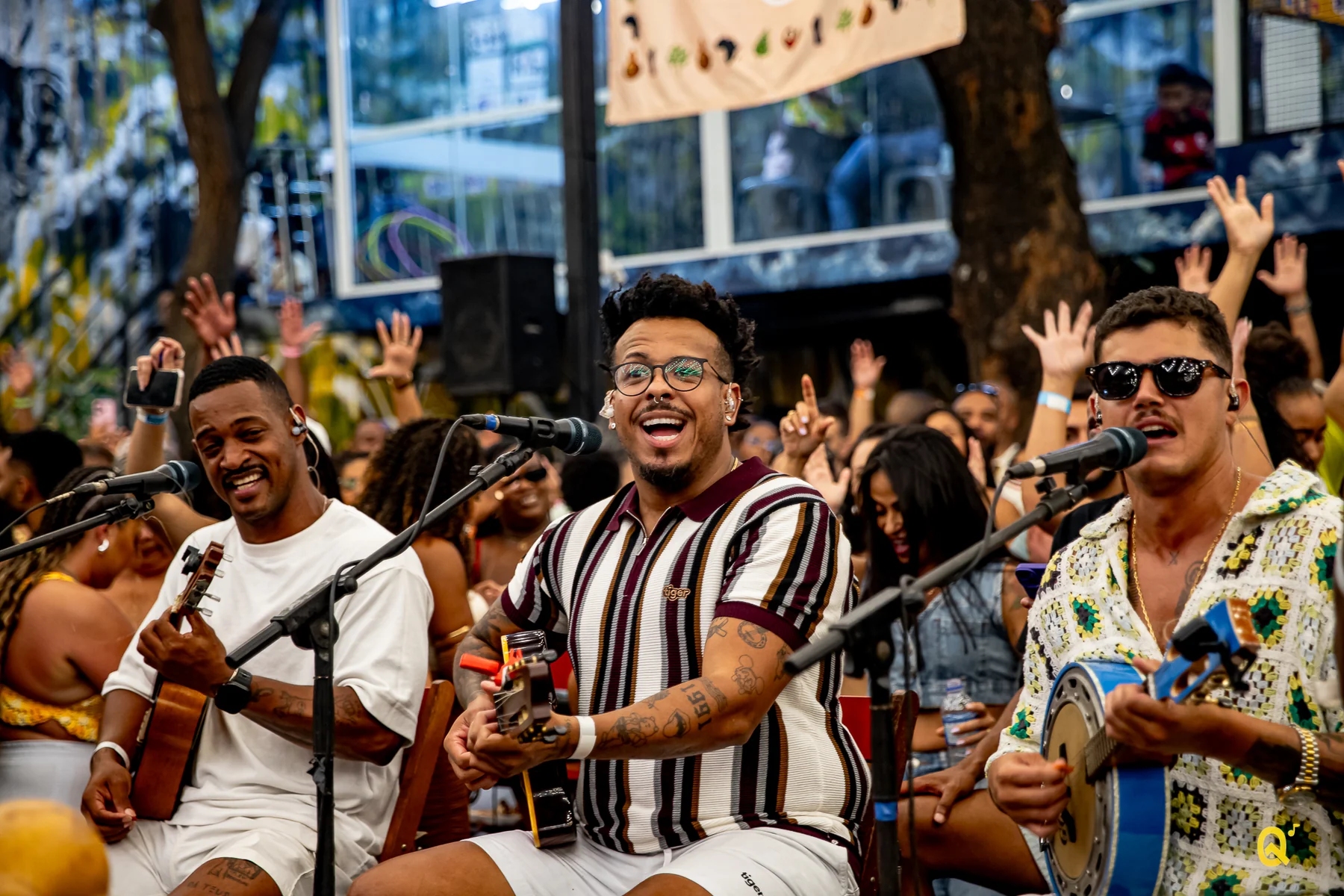 BatuQ leva samba, tambores e ancestralidade à quadra da Mangueira