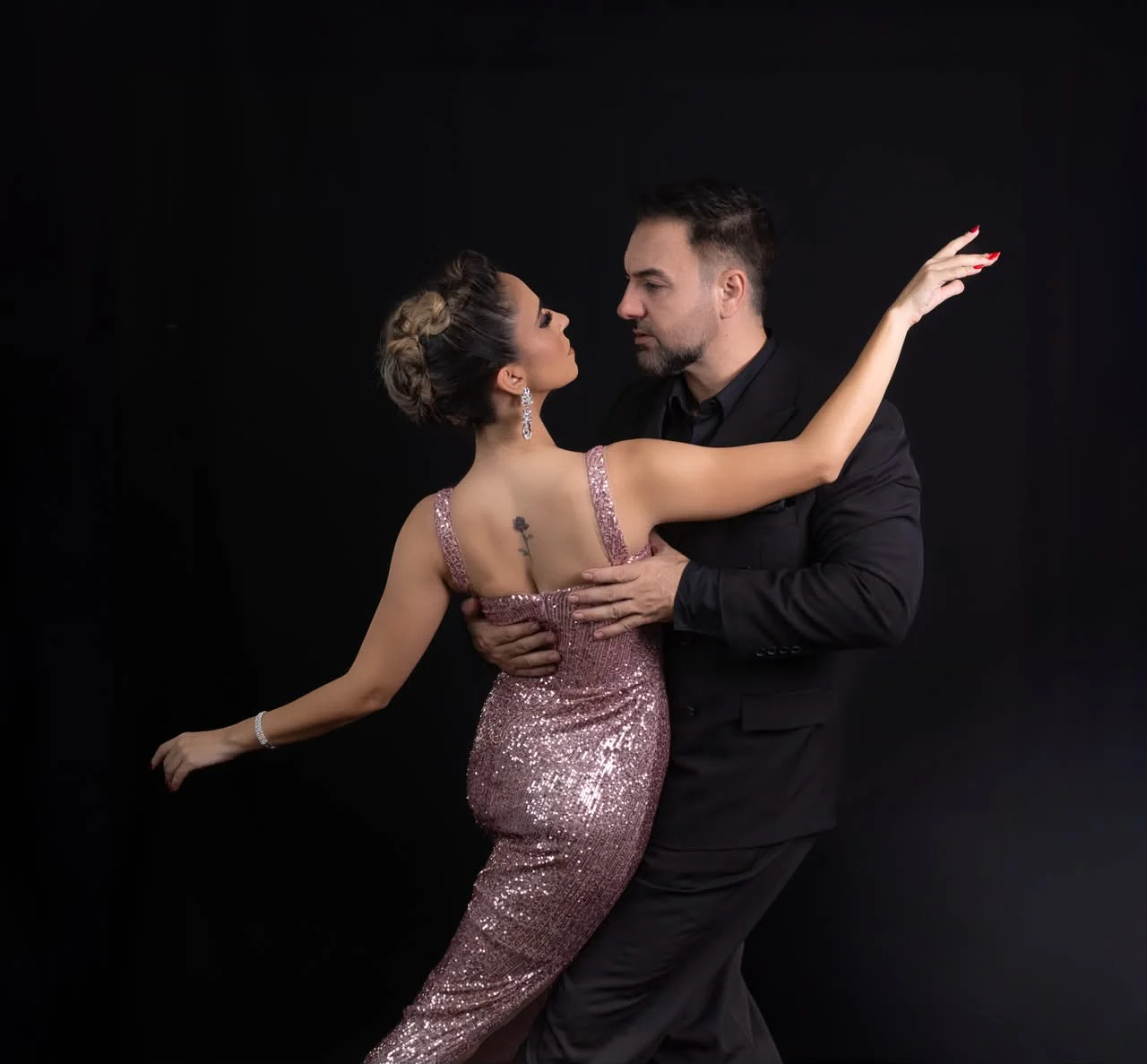 Brasileiros levam o tango nacional a festival internacional na Europa