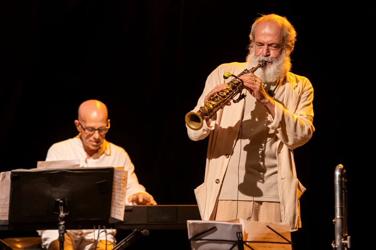 carlos malta e cliff korman celebram paulo moura no sesc sp featured