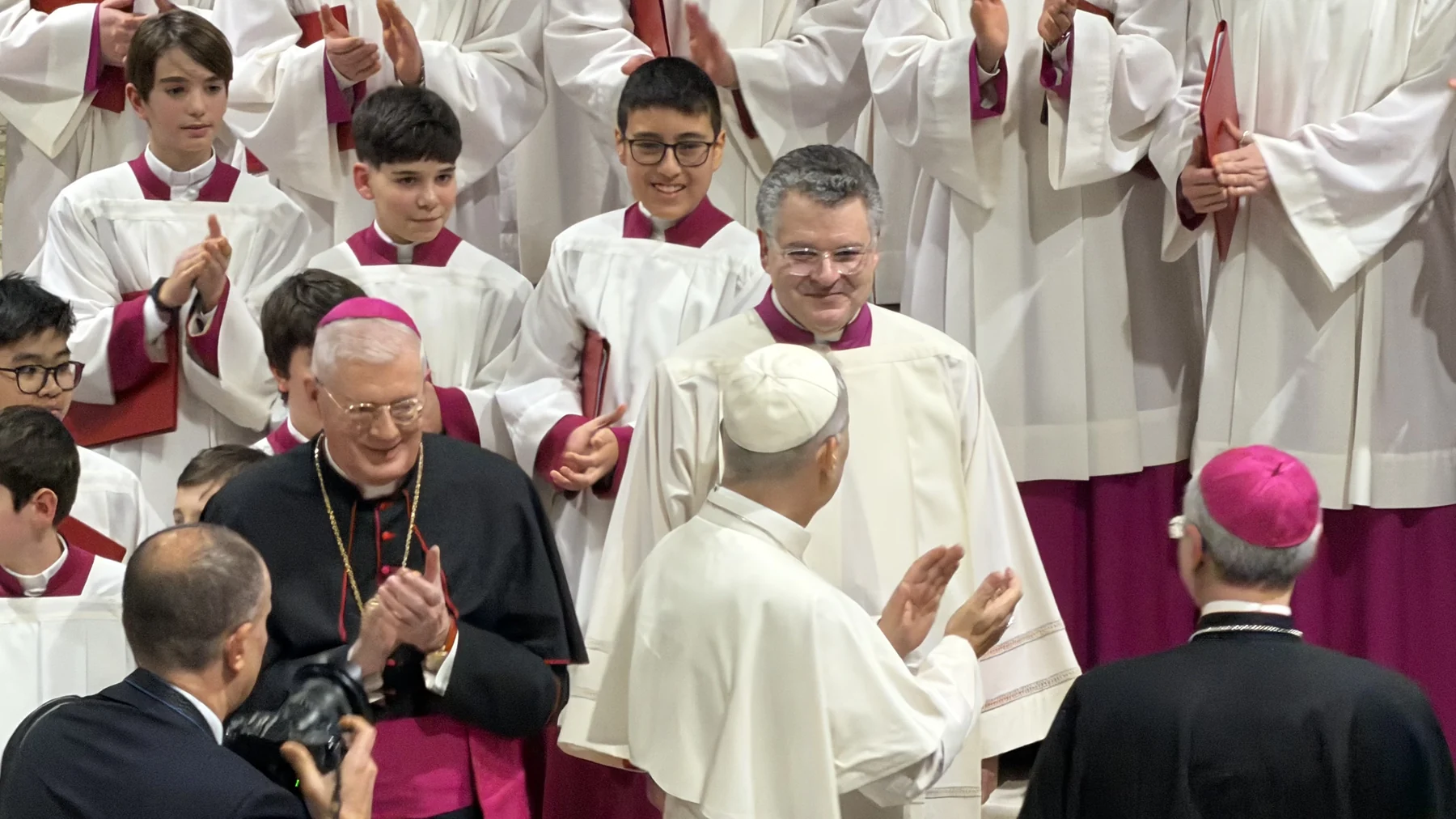 Coro do Papa faz turnê inédita e gratuita no Brasil após 600 anos