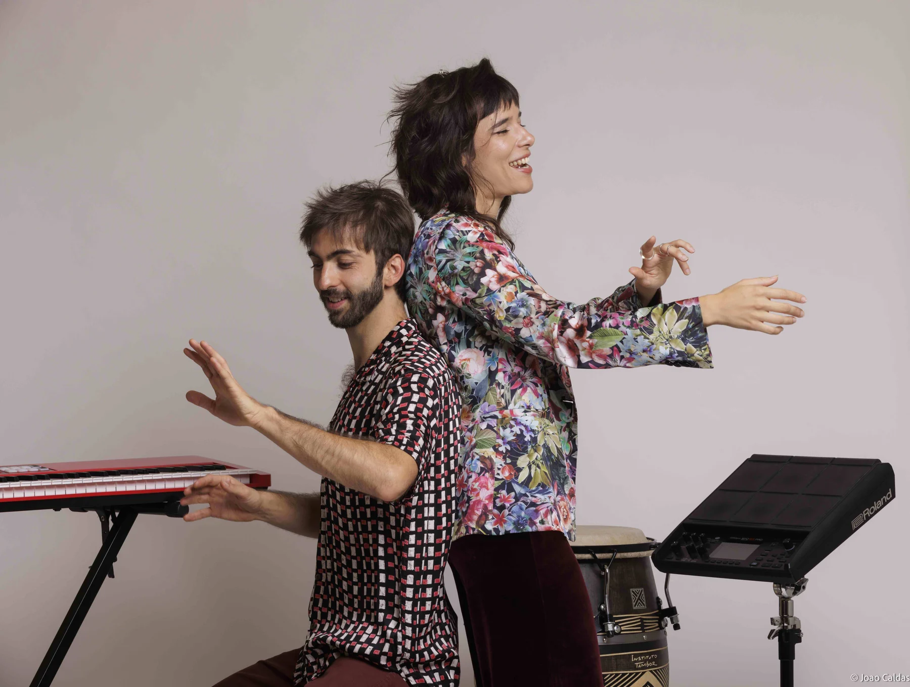 Duo Orimã une ancestralidade e rito em novo single