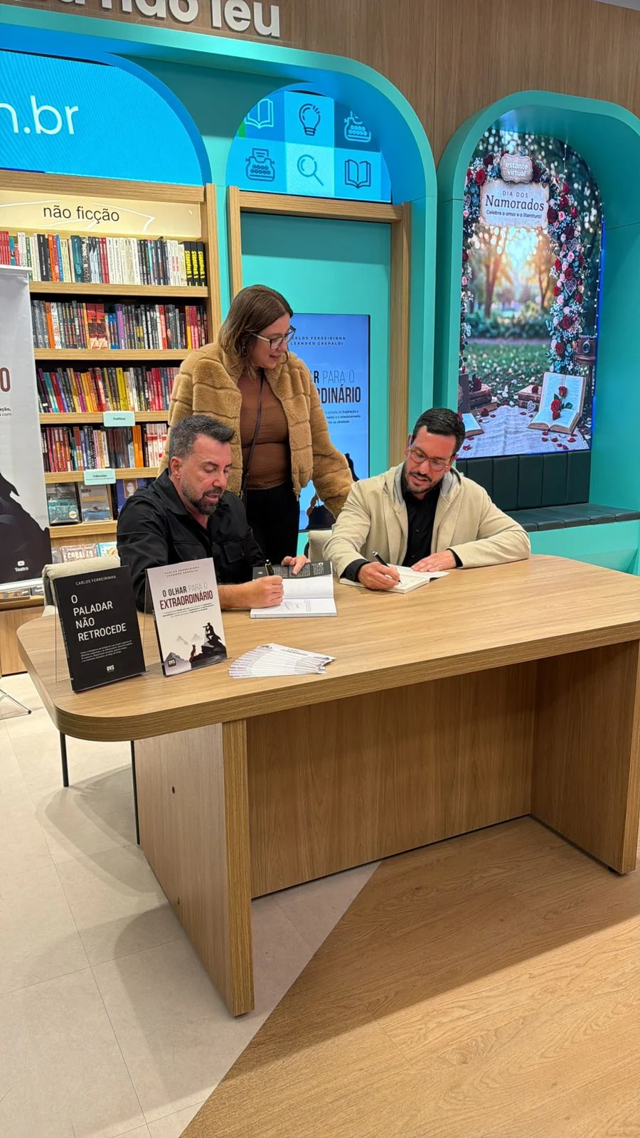 Encontro inédito reúne autores de O OLHAR PARA O EXTRAORDINÁRIO