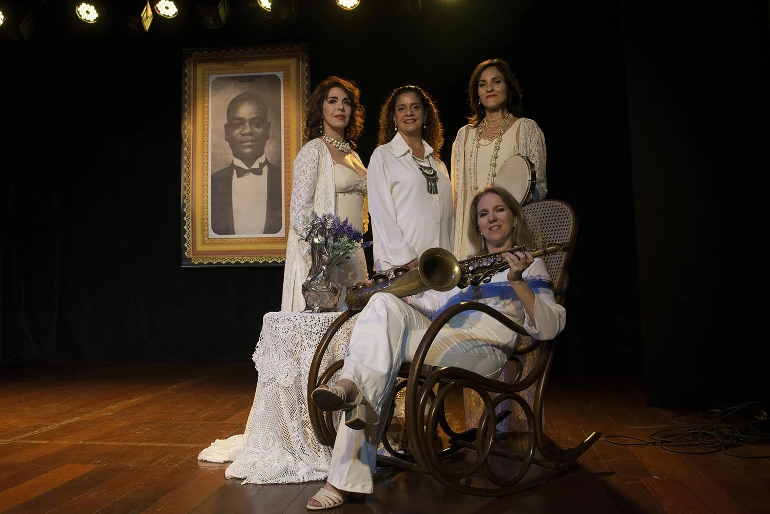 Espetáculo celebra 30 anos com olhar feminino sobre Pixinguinha