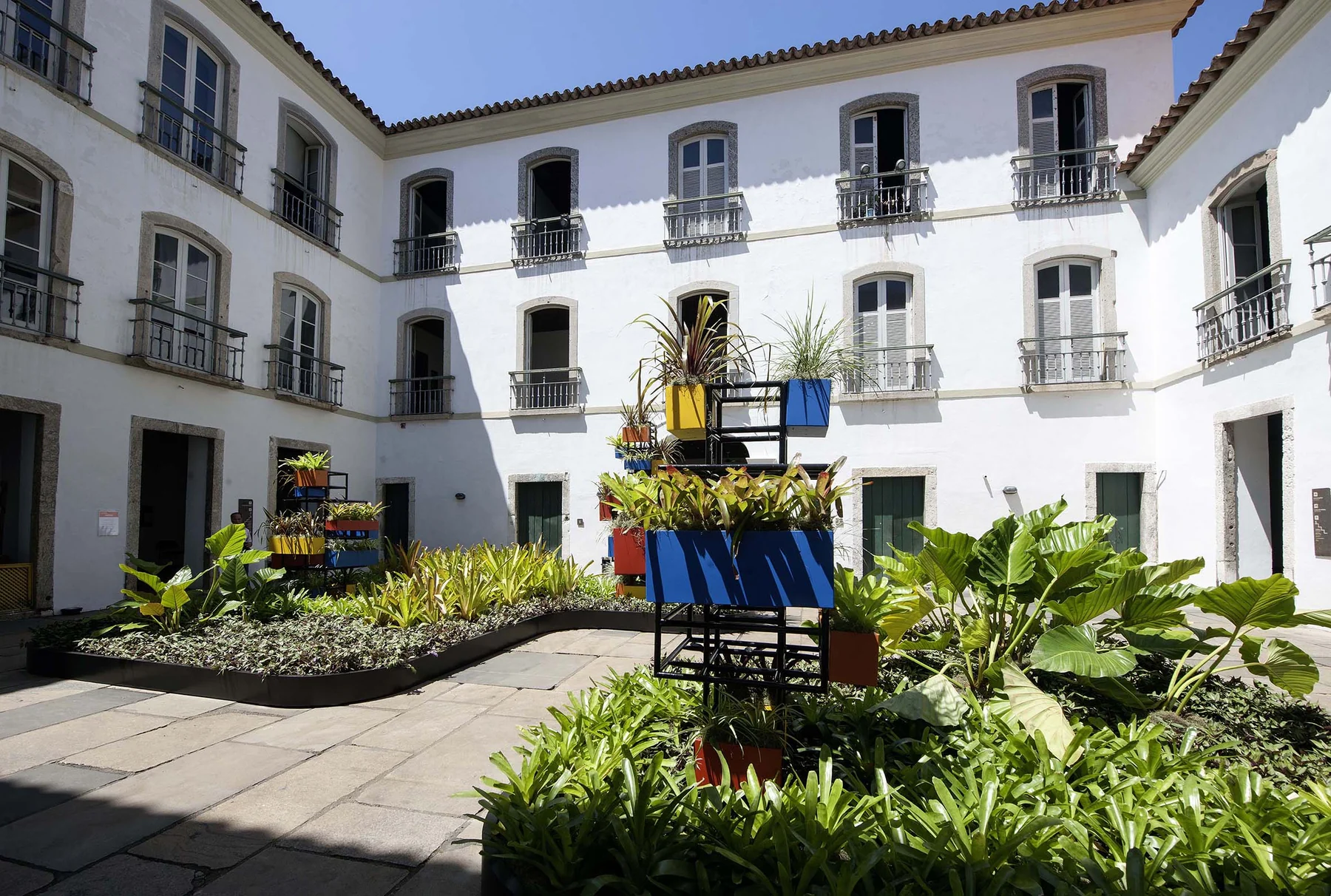 Exposição do Paço Imperial é prorrogada com debates e catálogo