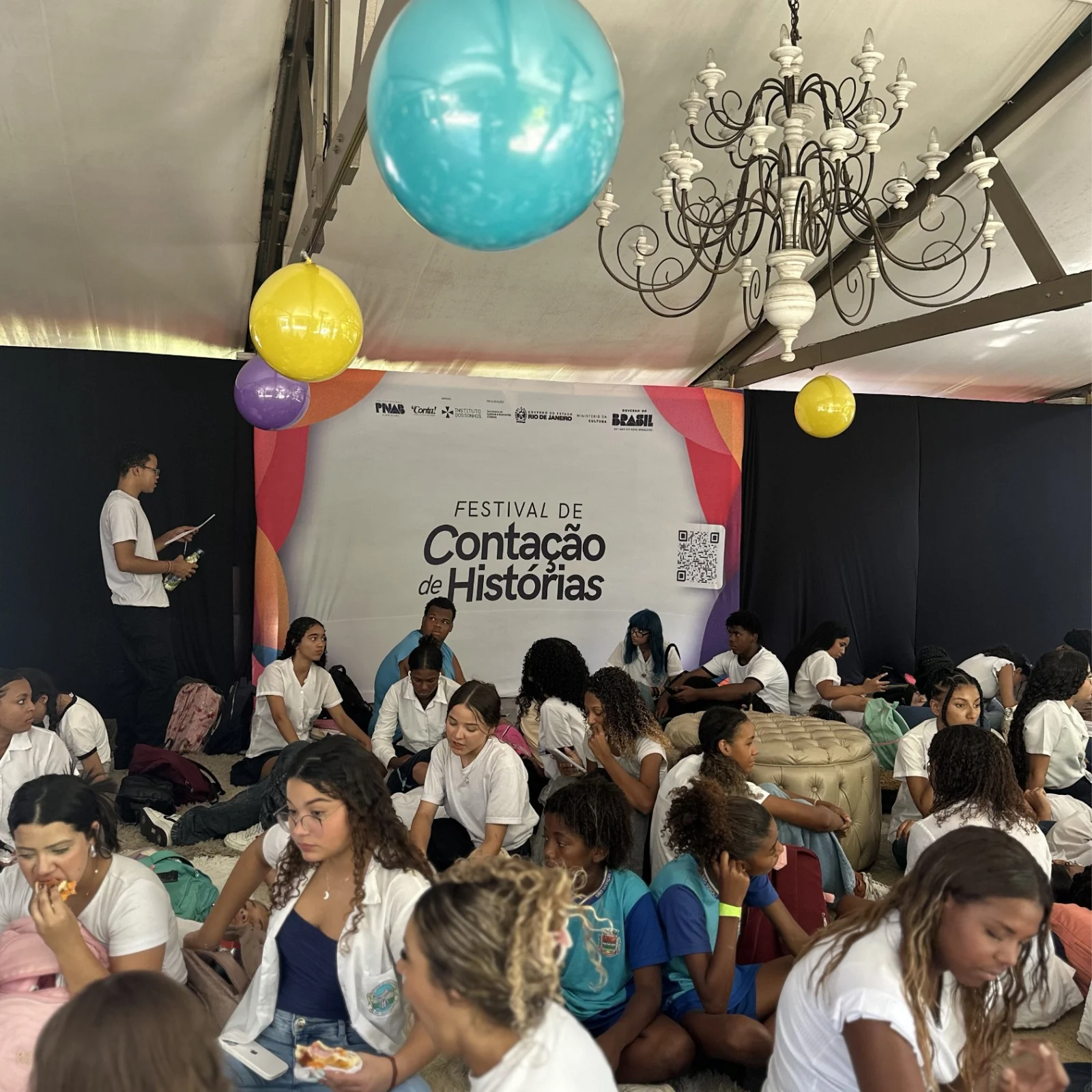 Festival de Contação de Histórias cresce e mobiliza jovens em São Gonçalo
