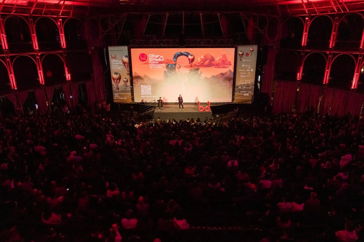 festival de curitiba impulsiona turismo e reune 30 mil pessoas featured