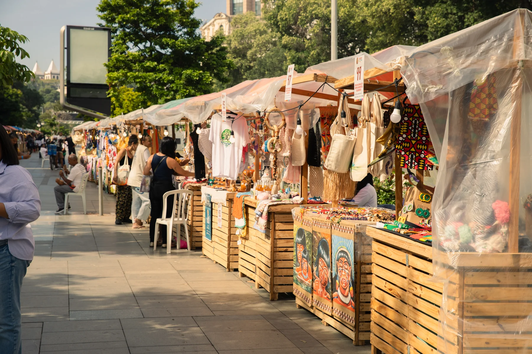 Festival de economia solidária mobiliza milhares e injeta R$ 159 mi
