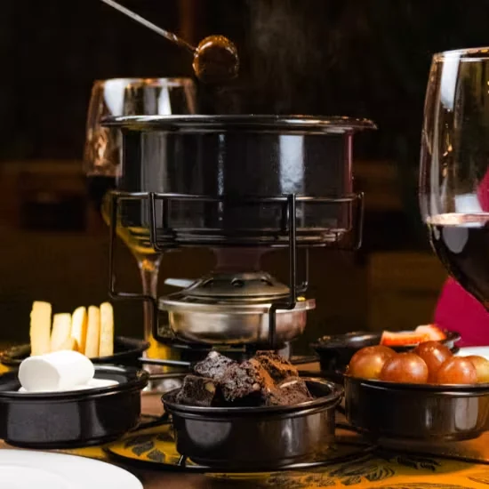 Festival de fondue transforma noites de inverno na Vila Olímpia