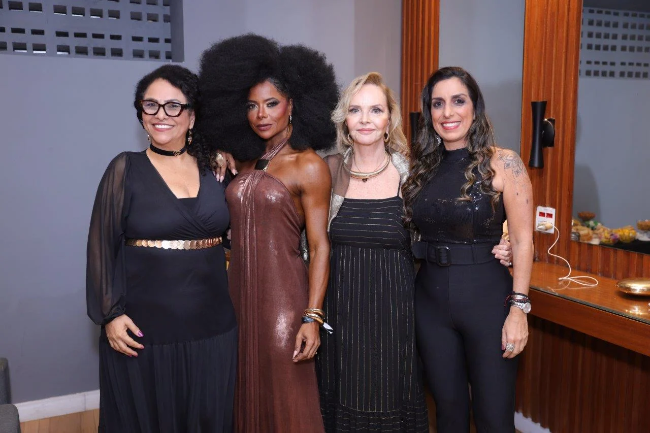 Grupo Jurema celebra 15 anos em noite de glamour no Rio