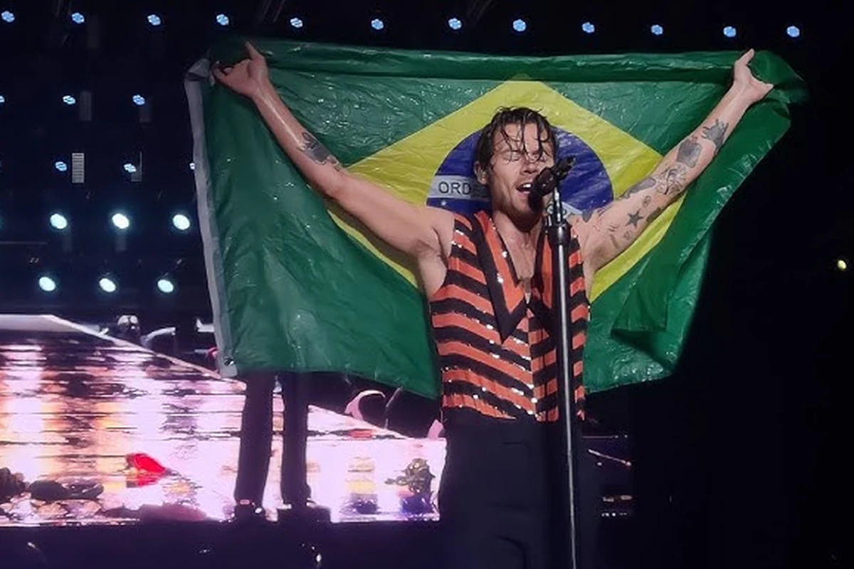 Harry Styles esgota data em SP e revenda tem ingressos mais baratos harry styles esgota data em sp e revenda tem ingressos mais baratos featured