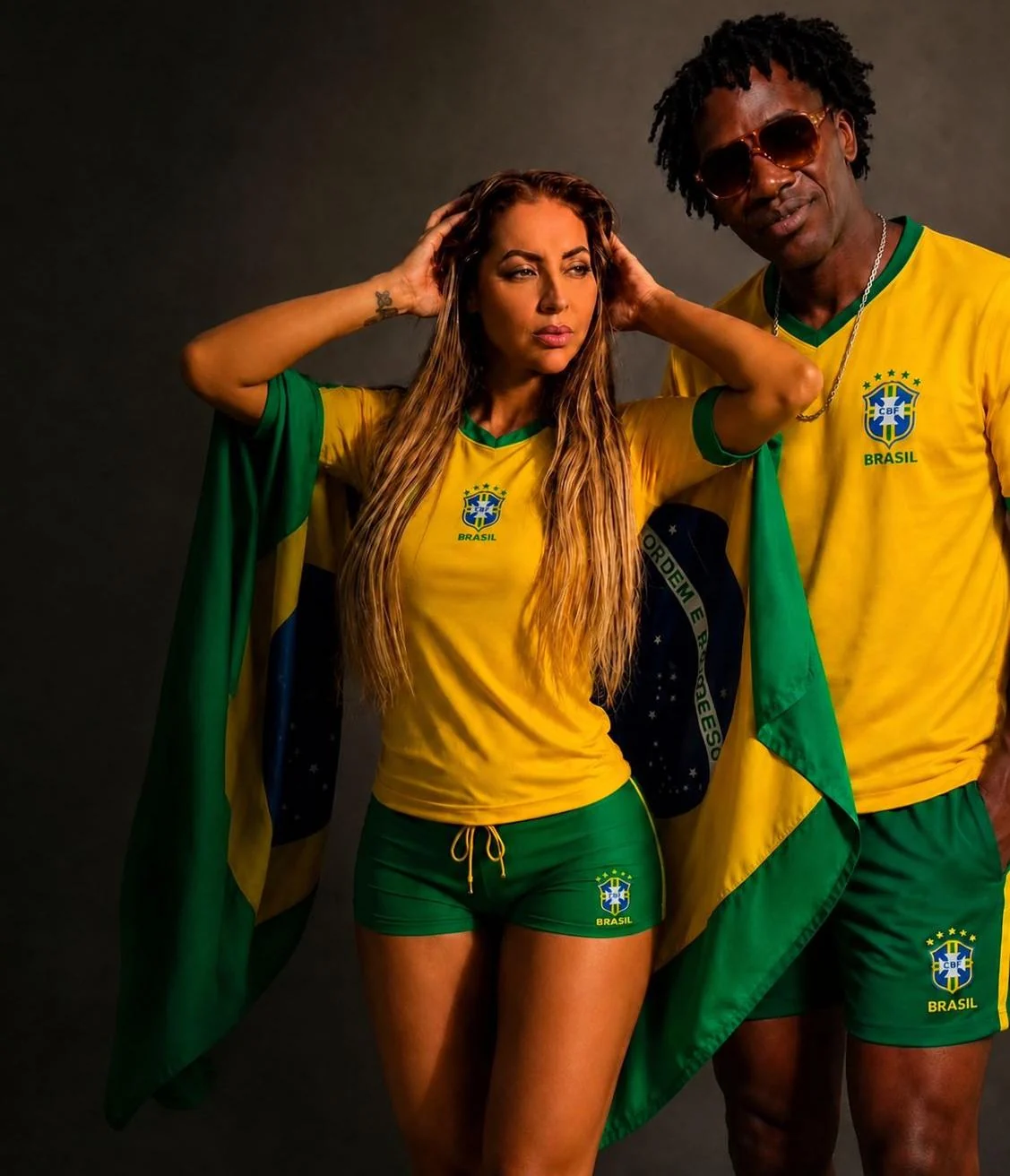 Hit “Brasileiros” surge como trilha da torcida rumo ao Hexa 1 Hit “Brasileiros” surge como trilha da torcida rumo ao Hexa