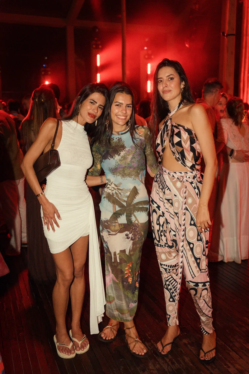 Hotel Mana Cumbuco estreia com noite de famosos