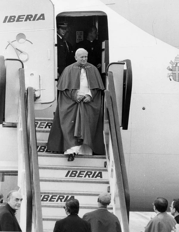 Iberia prepara operação especial para voos do Papa Leão XIV