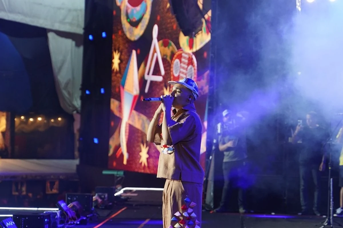 joao gomes veste linho artesanal no sao joao de caruaru em look riachuelo featured