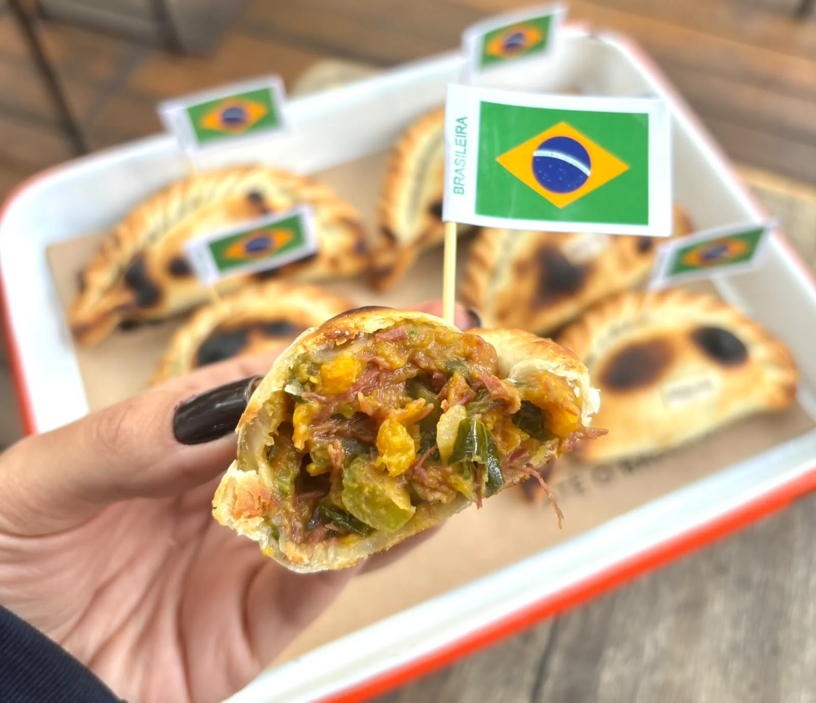 La Guapa aposta em sabor brasileiro e transforma empanada em experiência