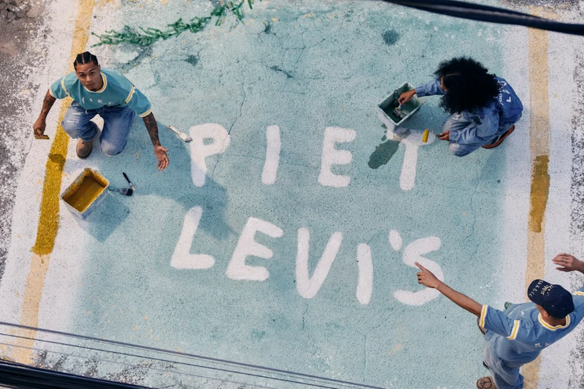 levi s e piet lancam collab que revive a estetica do futebol dos anos 90 featured