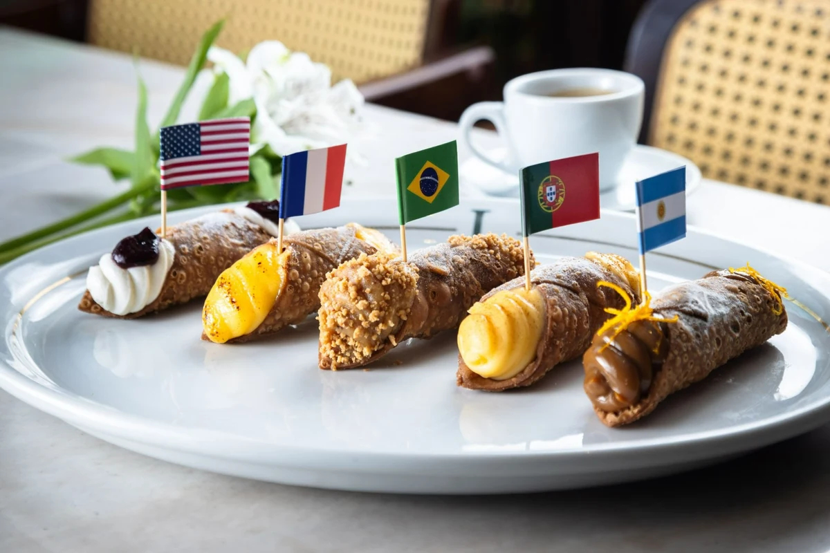 locale cria cannoli tematicos inspirados na copa do mundo featured