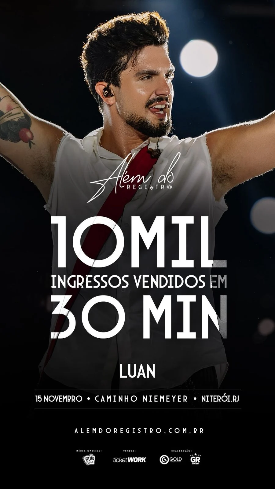 Luan Santana dispara vendas e leva multidão ao Caminho Niemeyer