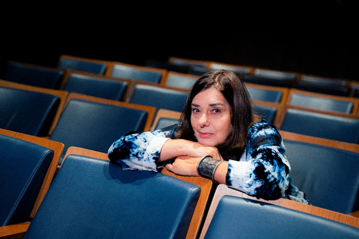 mostra resgata 40 anos de carreira de cristina ache no rio featured