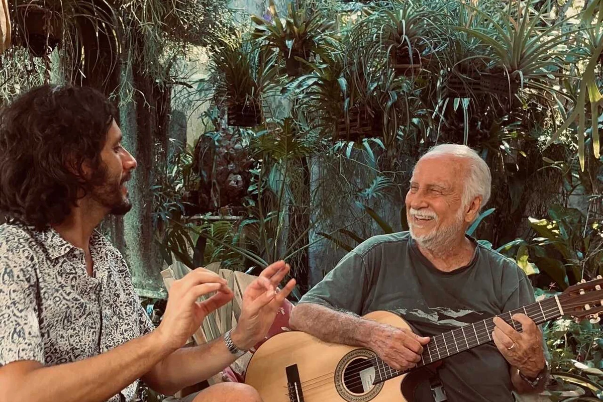 muca e menescal cruzam geracoes e idiomas no album beleza featured