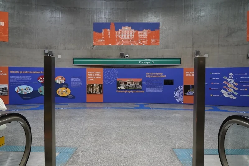 Museu do Ipiranga ocupa estação de metrô com exposição acessível
