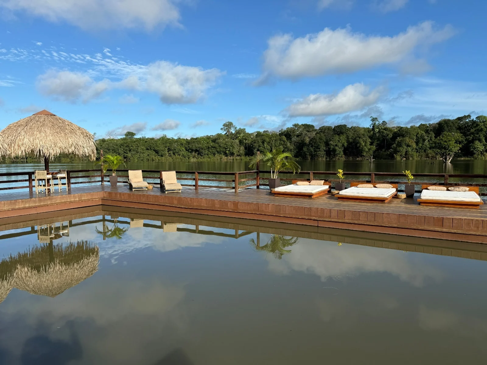 Na Amazônia, lodge vira refúgio para yoga, meditação e reconexão
