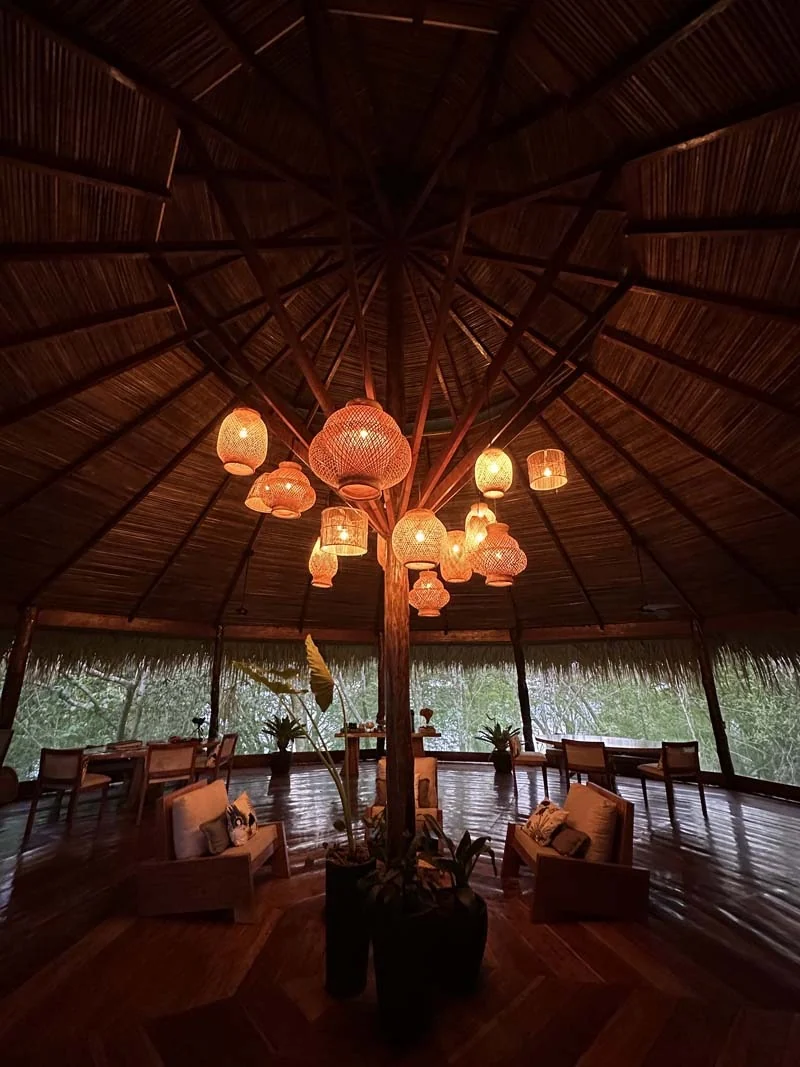 Na Amazônia, lodge vira refúgio para yoga, meditação e reconexão