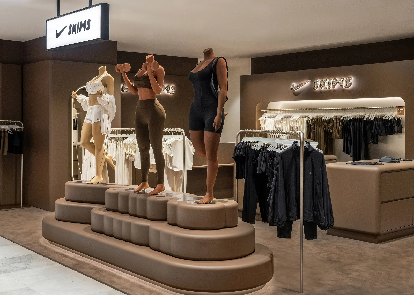 NikeSKIMS llega a Galeries Lafayette París