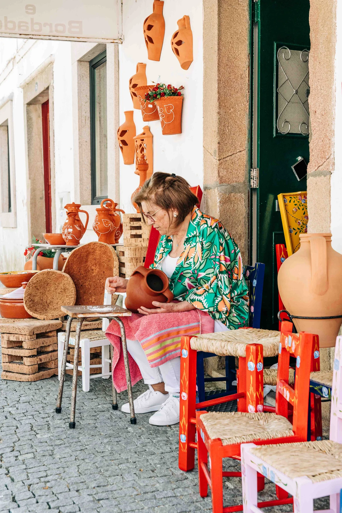 O barro que virou símbolo cultural no Alentejo e atrai viajantes 8 O barro que virou símbolo cultural no Alentejo e atrai viajantes