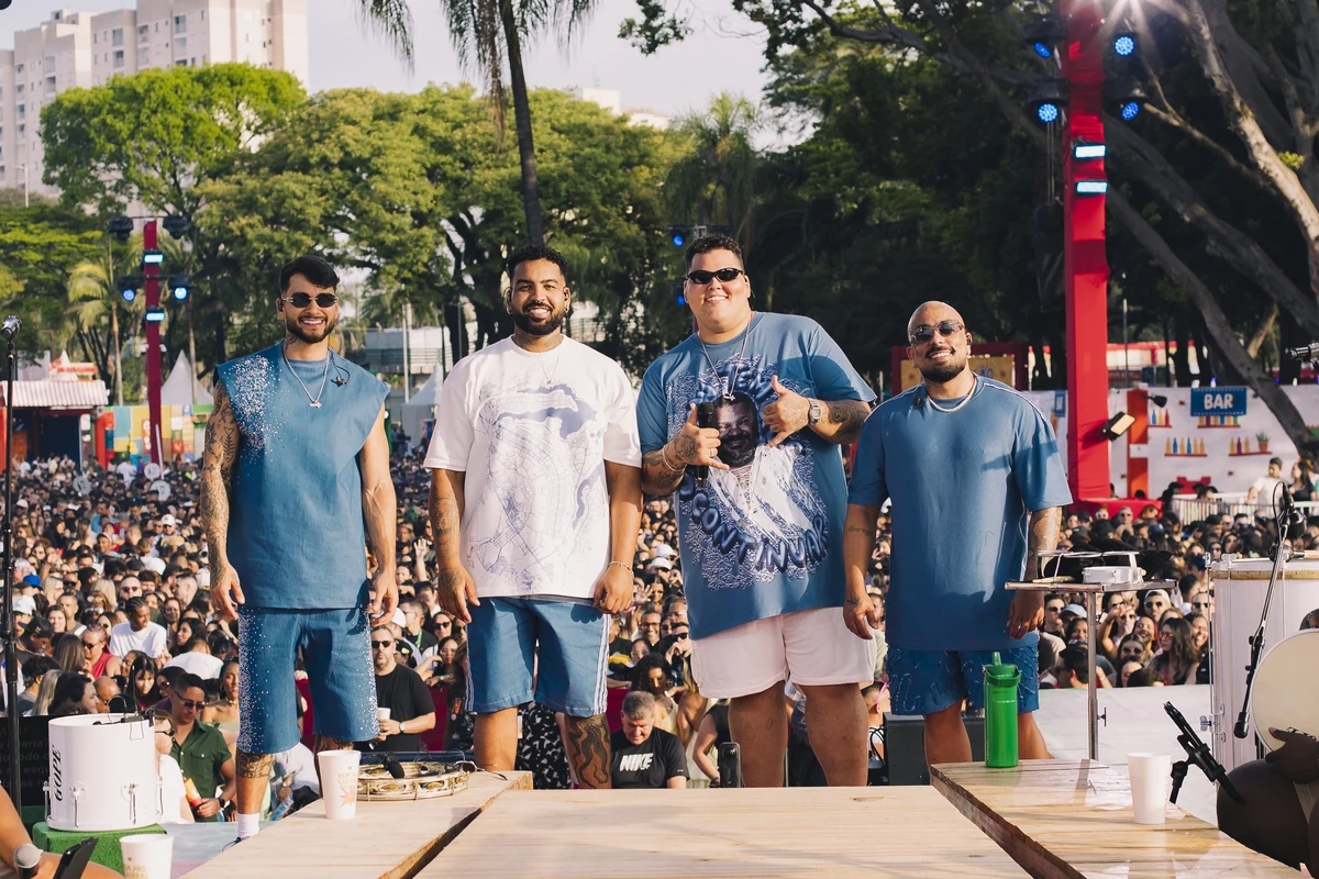 Pagode e Copa: Menos é Mais transforma Vila Velha em festa coletiva