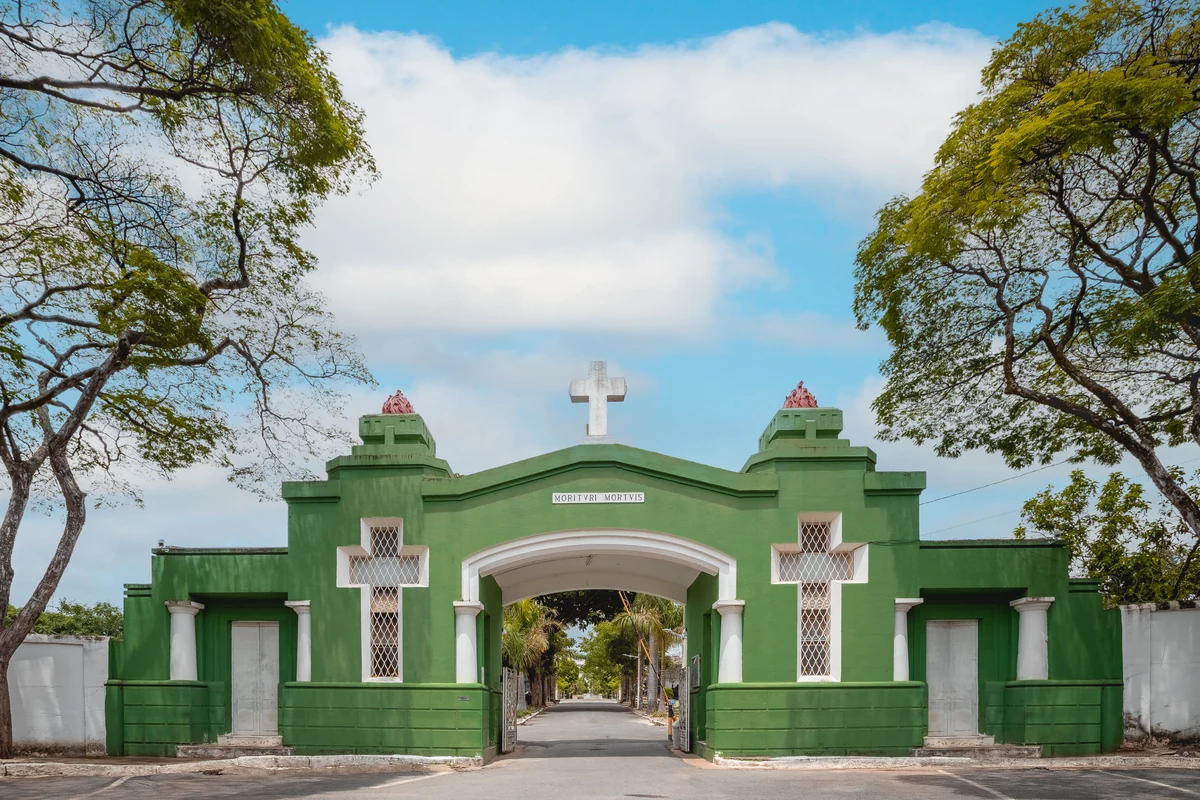 Passeio no Cemitério do Bonfim revela histórias ocultas de BH passeio no cemiterio do bonfim revela historias ocultas de bh featured