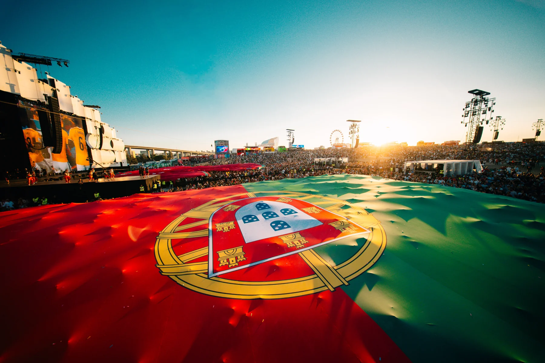 Rock in Rio Lisboa mistura gerações, Brasil e clima de Copa