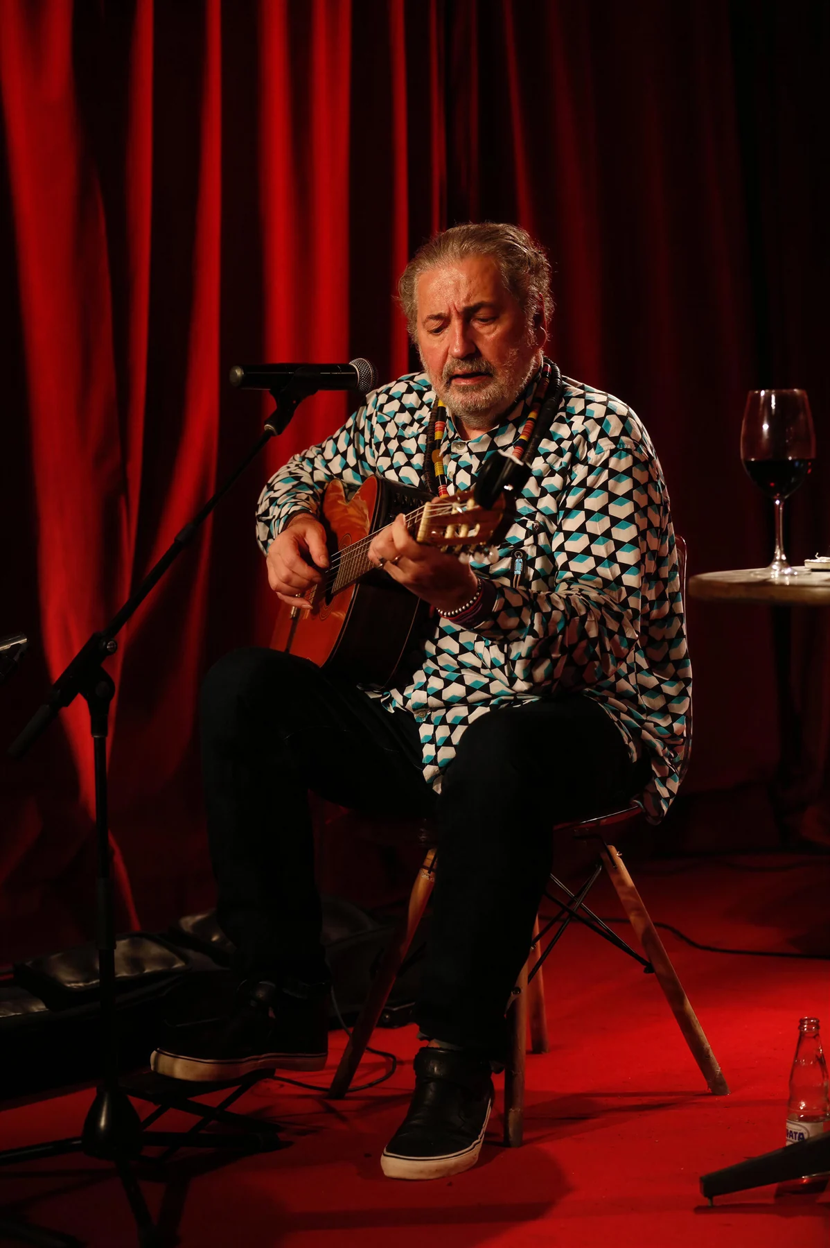 Samba na Cozinha sai da internet e estreia no Renascença Clube